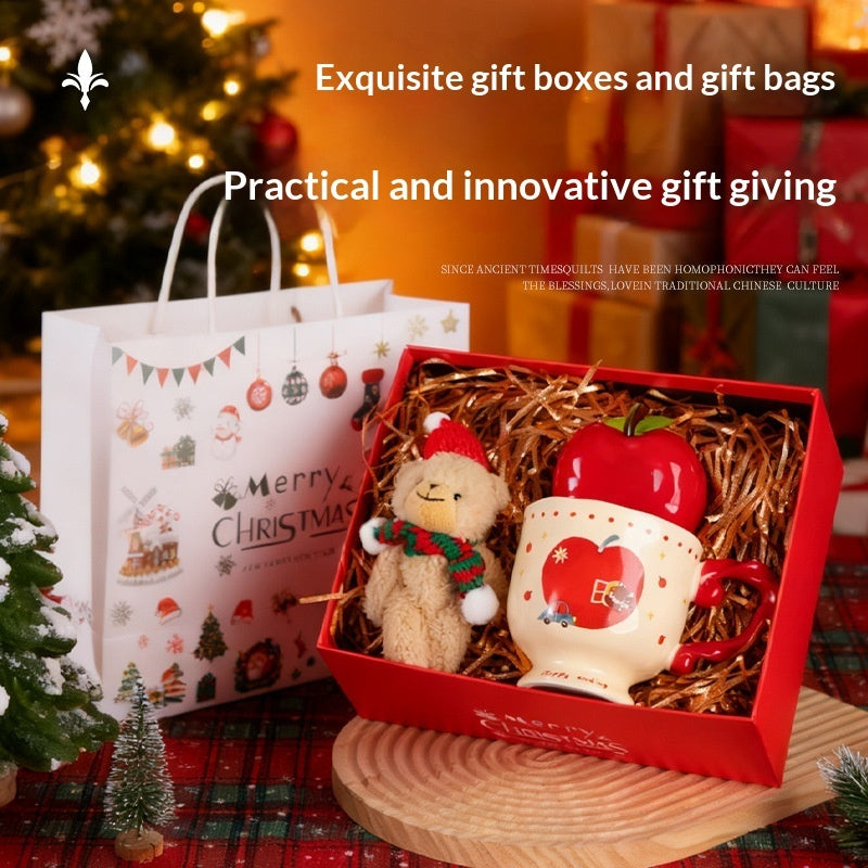 Christmas Bear and Apple Gift Box