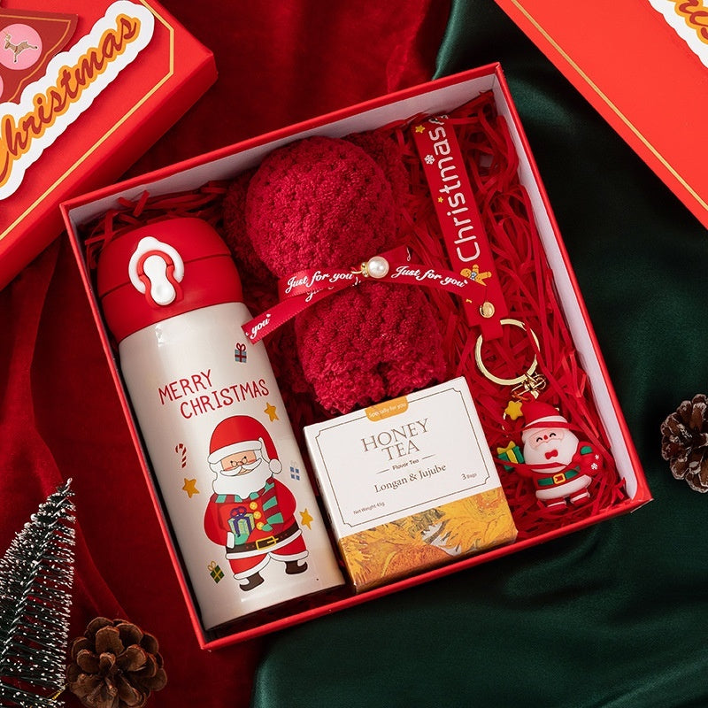 Creative Christmas Gift Boxes – Cozy Holiday Presents for Everyone