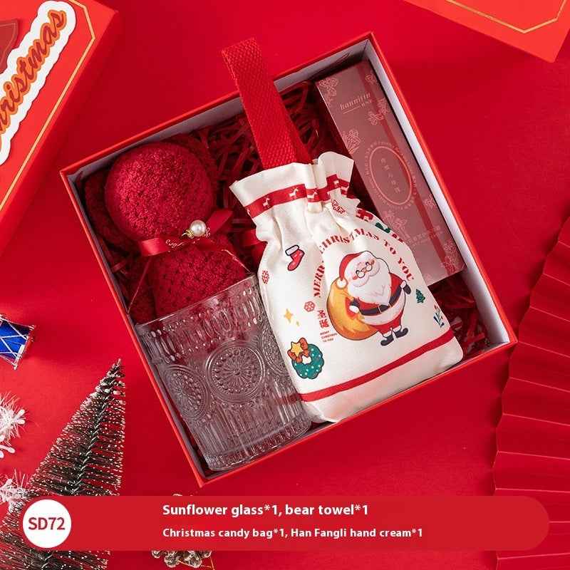 Creative Christmas Gift Boxes – Cozy Holiday Presents for Everyone